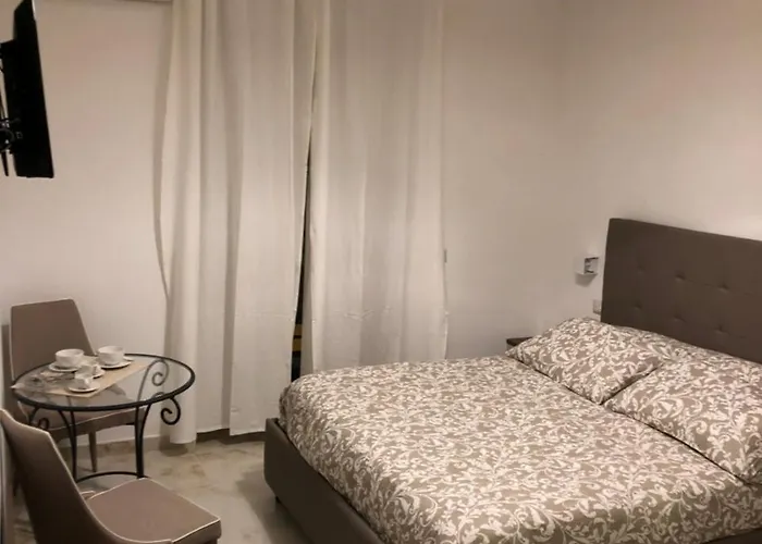 Antonietta De Pace Rooms by Napoli Milionaria B&B